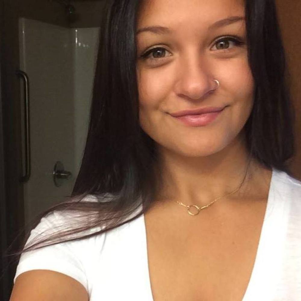 Meet your Posher, Aliya